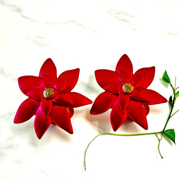 Vintage Red Matte Poinsettia Flower Clip-on Earrings - Picture 2 of 11
